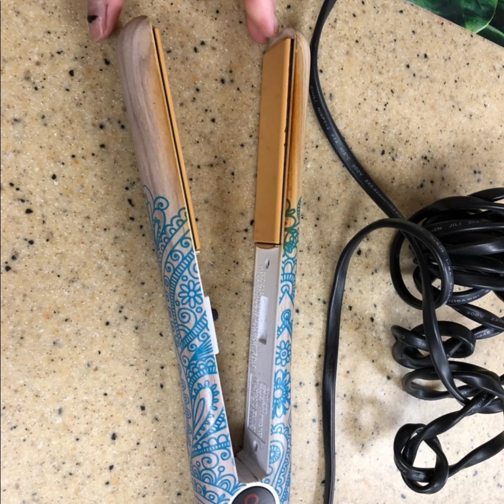 Chi flat iron - Picture 3 of 5